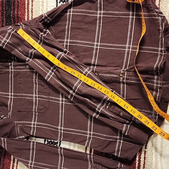 SALE ⚠️ Carhartt Flannel Button Down Longsleeve Shirt - Picture 6 of 7